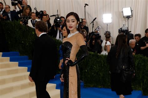 versace one china policy
